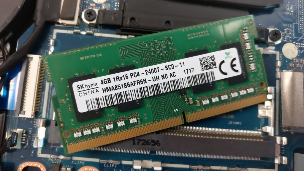 Blindaje metálico de la memoria en Lenovo Yoga 520